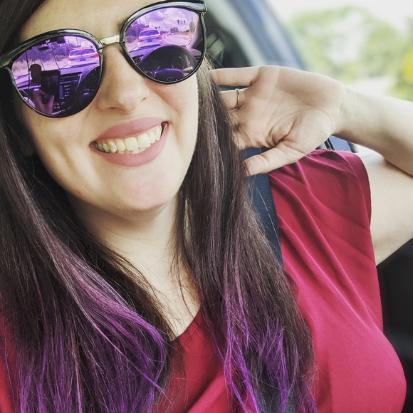 I'm Ashley, your seller! - Picture 5 of 11